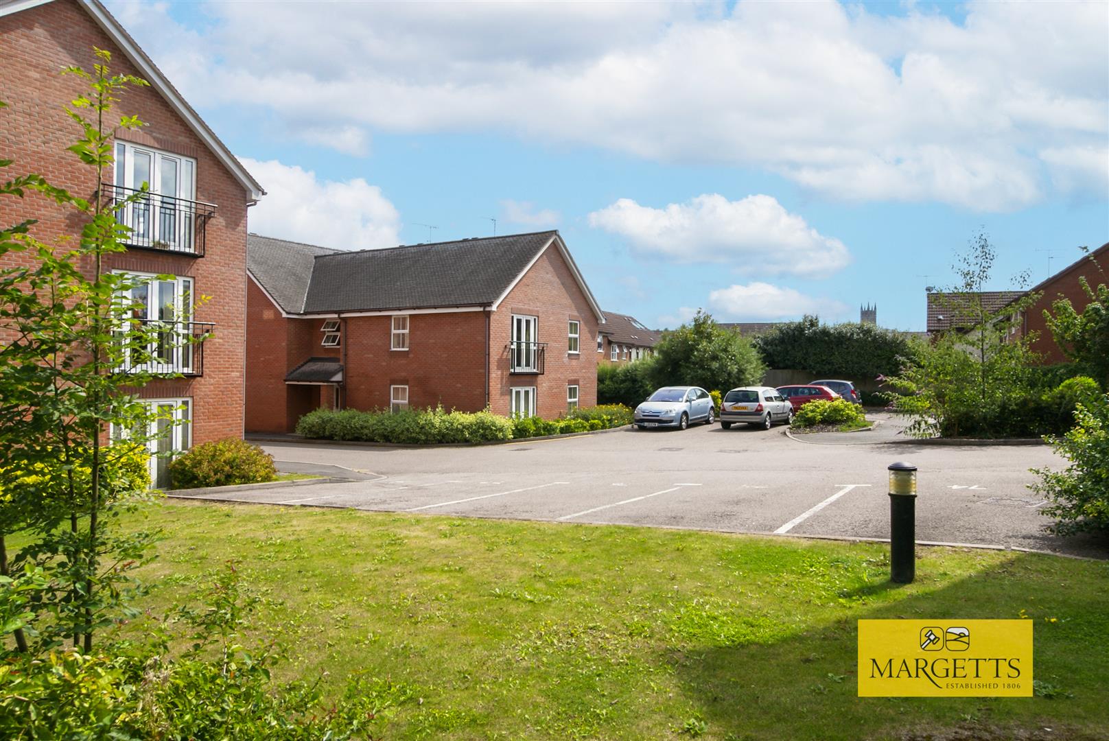 Birch Meadow Close, WARWICK 10